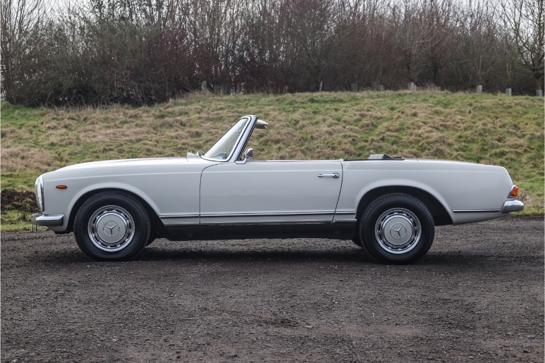 1970 Mercedes 280SL Side Profile Without Hard Top