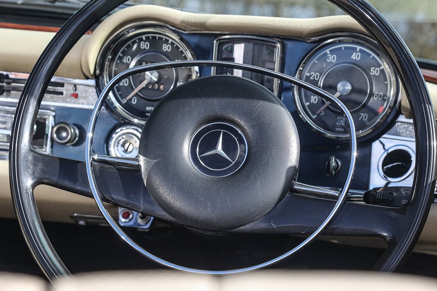 280SL Pagoda Steering Wheel and Dials.